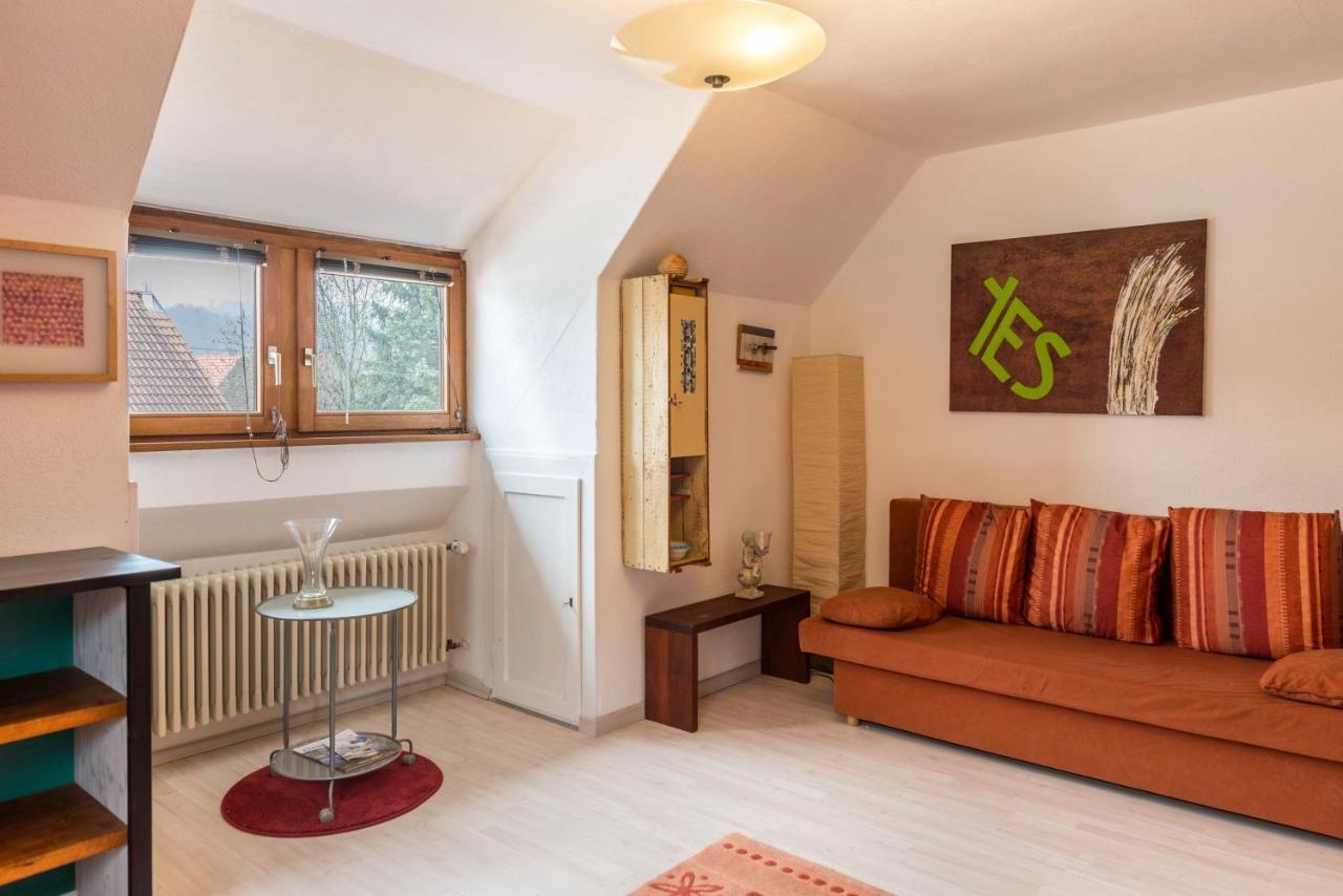 Familienwohnung Haus 18 อูเบอร์ลิงเงน ภายนอก รูปภาพ
