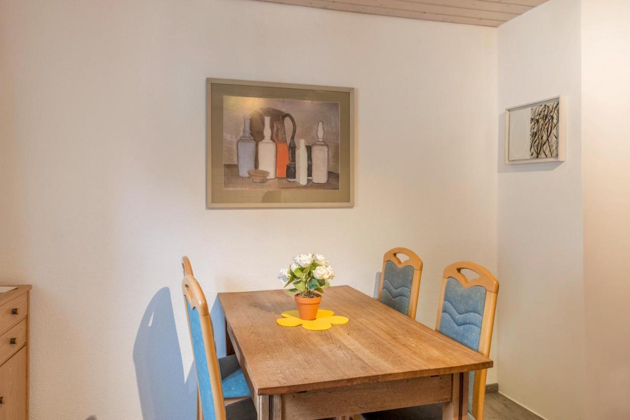 Familienwohnung Haus 18 อูเบอร์ลิงเงน ภายนอก รูปภาพ